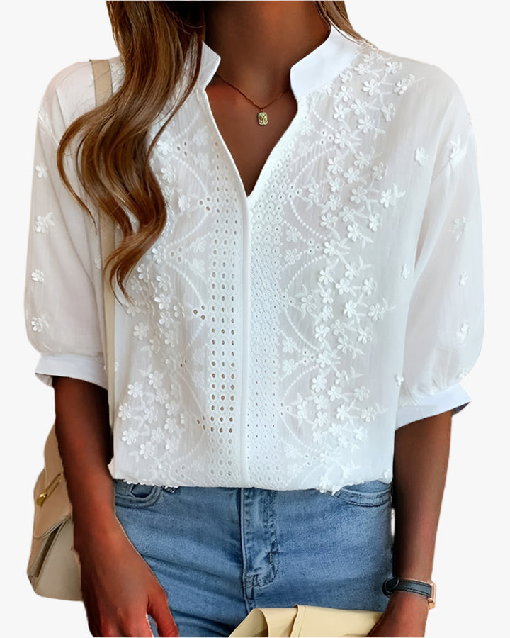 Dames Zomerse Blouse – Elegante Broderie Blouse met Borduursels en V-hals