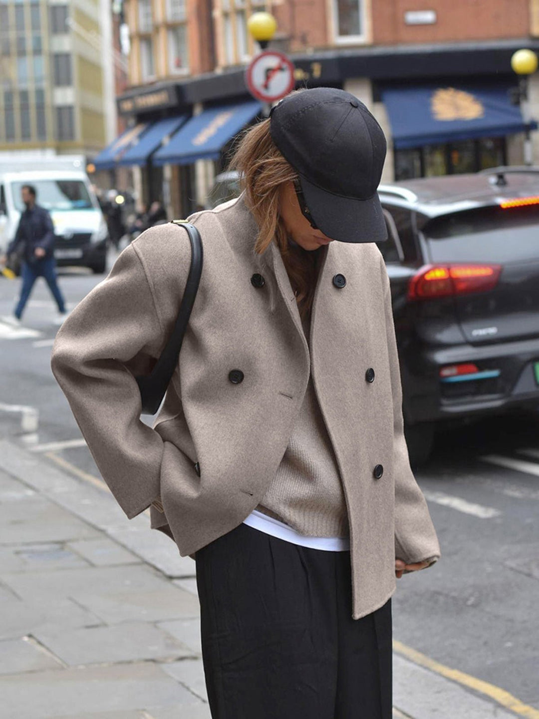 Oversized Dames Mantel – Korte Winterjas met Dubbele Rij Knopen, Trendy en Stijlvol